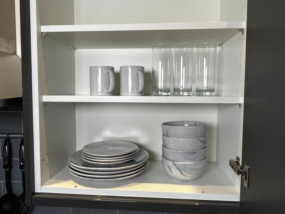 Lovely Serviced - Near Hospital Apartment