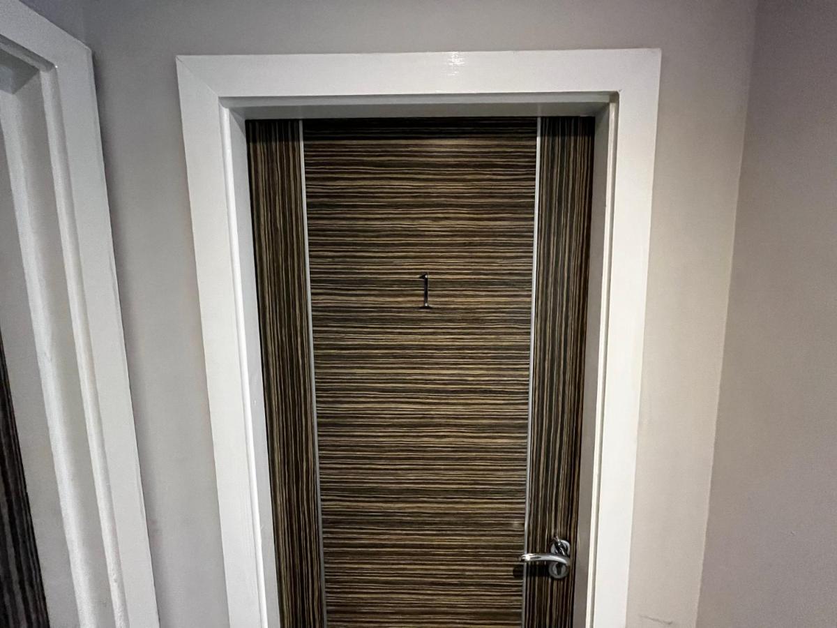 Lovely Serviced - Near Hospital *